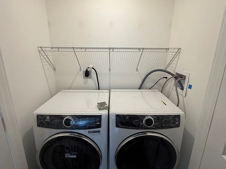 521 Warren St #1 — Photo 2