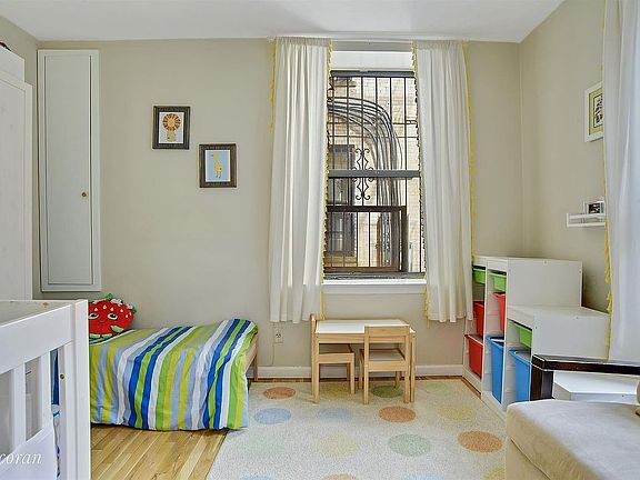 5th image of 319 Saint Johns Pl Unit 1E