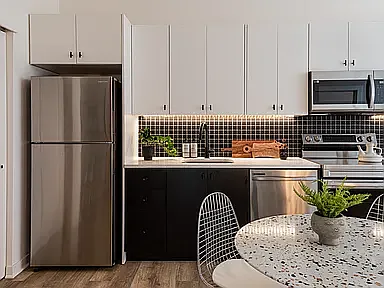 2 bed, 850 sqft, $1,850 — Photo 2