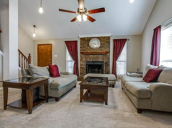 5th image of 2036 Espinosa Dr