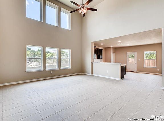 3rd image of 11503 Tengyc Cres