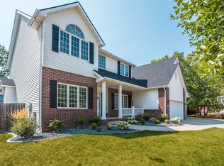 800 SE Plumwood Ln, Waukee, IA 50263