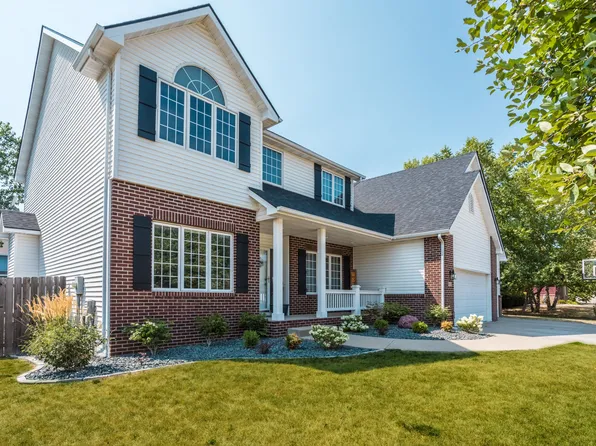 800 SE Plumwood Ln, Waukee, IA 50263