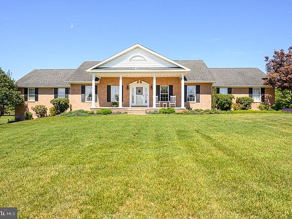 4th image of 655 Ashton Dr