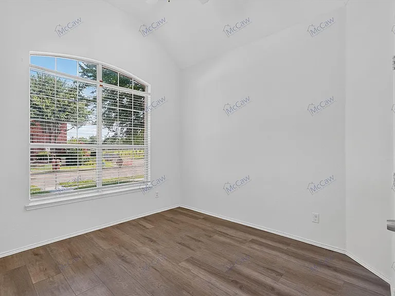 7297 Chinquapin Dr — Photo 11