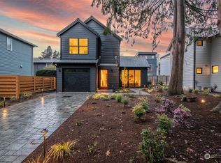 13321 1st Ave NE #C, Seattle, WA 98125