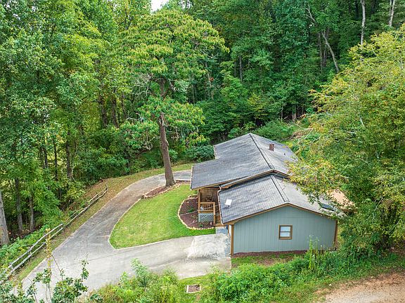 5th image of 95 Parkview Ln