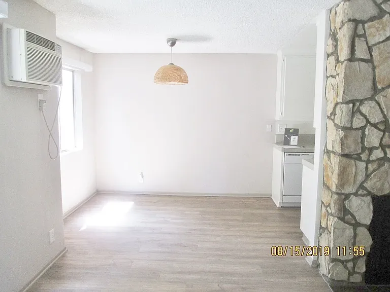 Lido Apartments - 3671 Midvale Ave — Photo 15