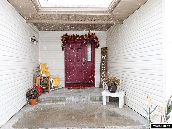 3rd image of 1610 New Mexico St