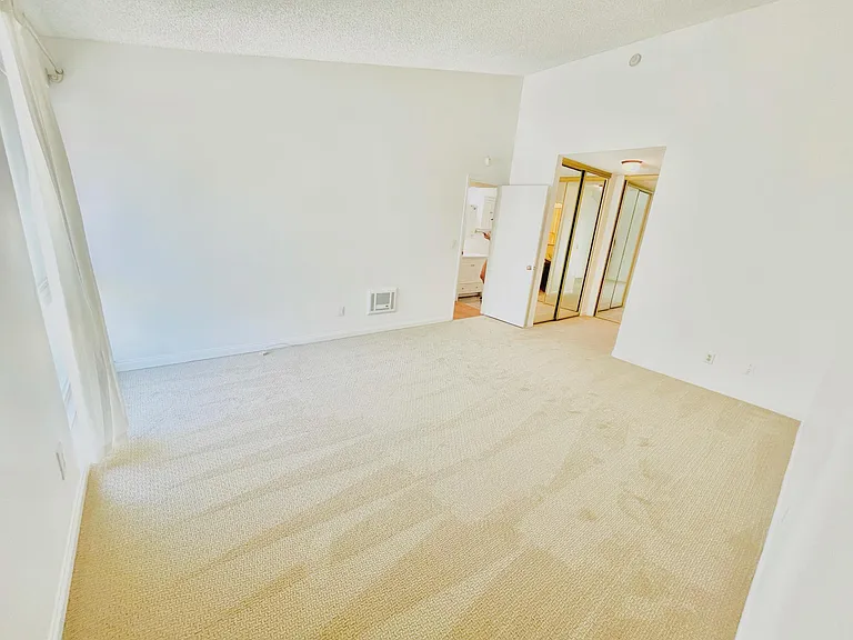 607 S Prospect Ave #301 — Photo 7