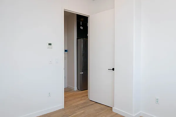 Rented by Nooklyn NYC LLC | media 39