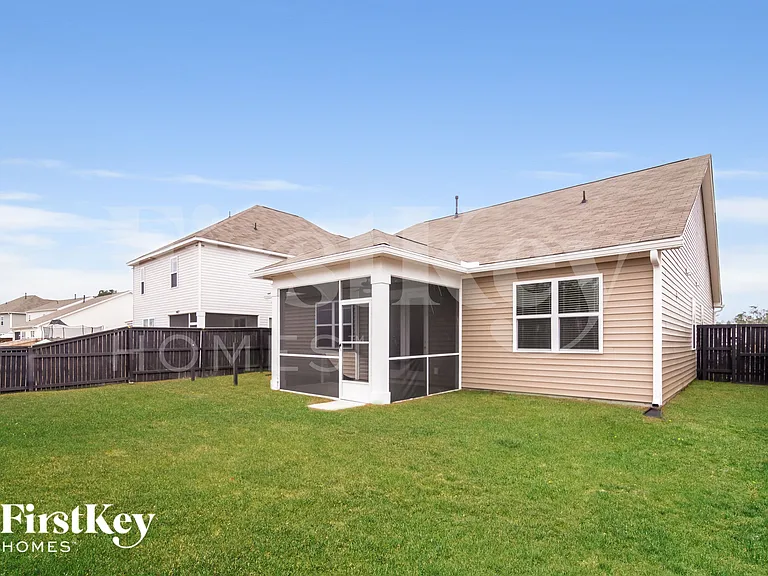 169 Greenwich Dr — Photo 15