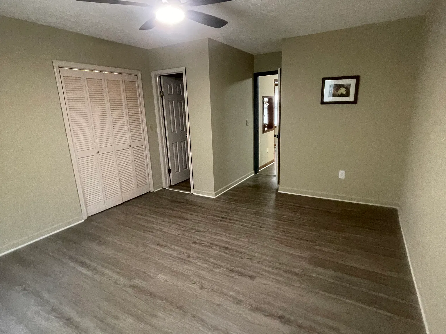 Allen Cir, Oakwood — Photo 3