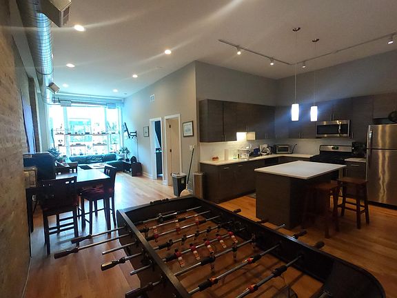 3rd image of 1355 N Milwaukee Ave #304