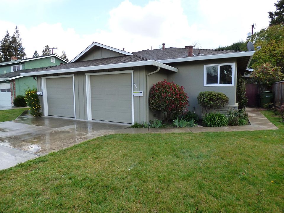 1st image of 941 Live Oak Dr