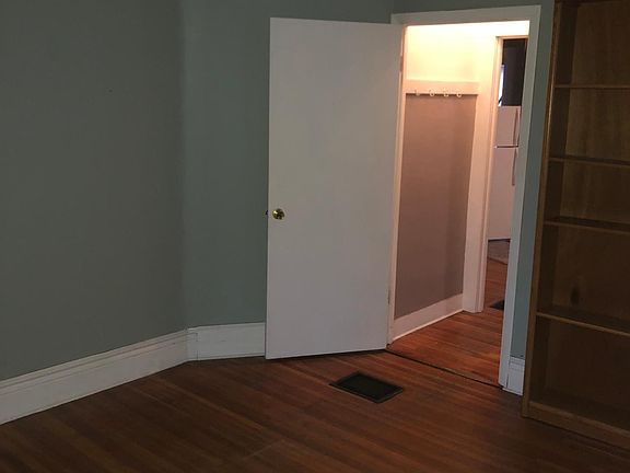 5th image of 118 Norwood Ave #One
