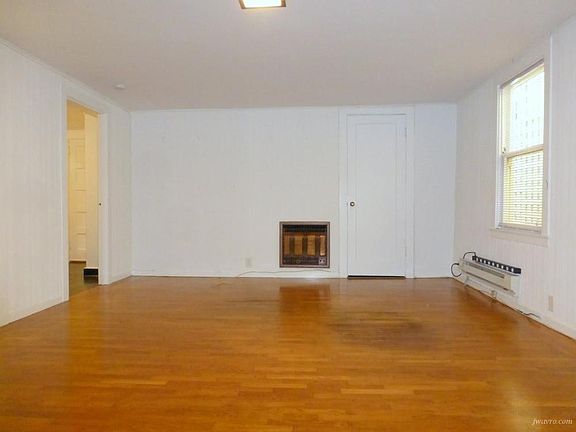 4th image of 3248 Washington St #2