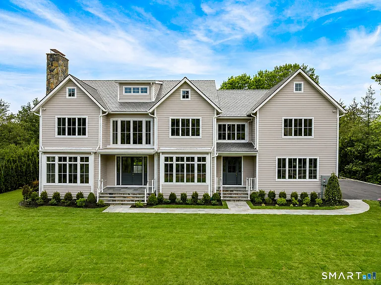 68 Dearfield Dr — Photo 1