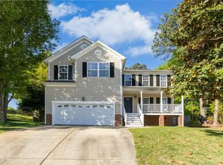 213 Meadow Fox Rd, Holly Springs, NC 27540