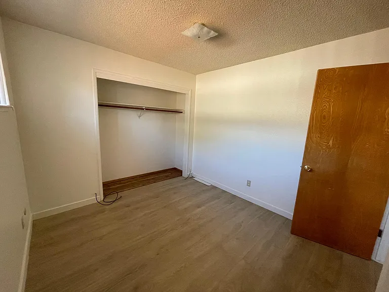 1018 Anderson Rd — Photo 12