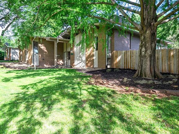 3rd image of 2291 E Mirabeau Street