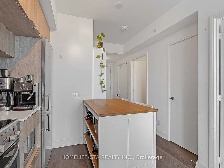 181 Dundas St E #4907 — Photo 10