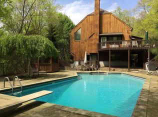 66 Wiccopee Rd, Putnam Valley, NY 10579