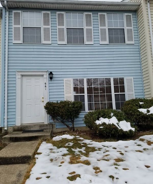 1st image of 661 Mount Lubentia Ct W