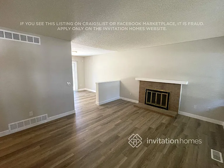 16803 E Nassau Dr — Photo 2