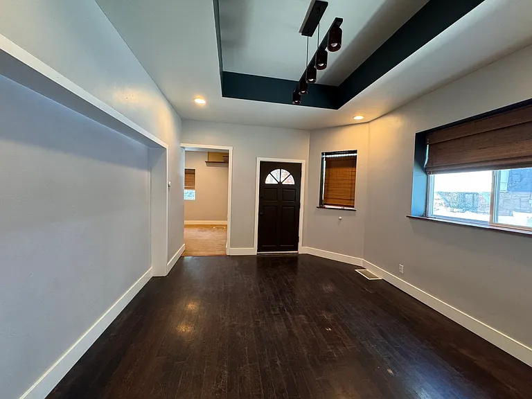 122 L St — Photo 5