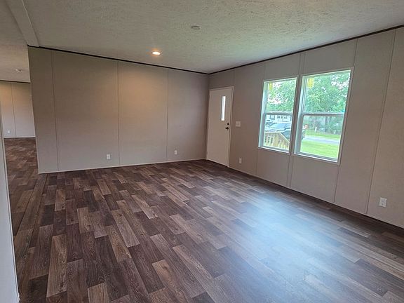 2nd image of 106 Greer Cir