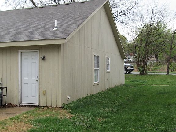 2nd image of 1507 W Turner Ave