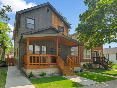 8811 S Euclid Ave, Chicago, IL, 60617