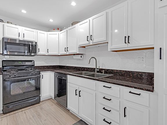 5th image of 1930 N Harlem Ave APT 505