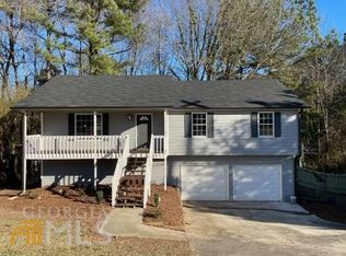 104 Hampton Dr, Dallas, GA 30132