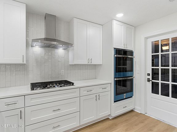 5th image of 3962 EUNICE Road