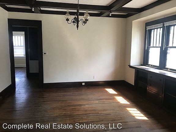 5th image of 4810 E New York St