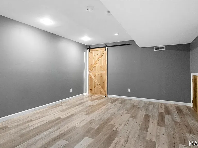 7026 Conner Pointe Dr — Photo 22