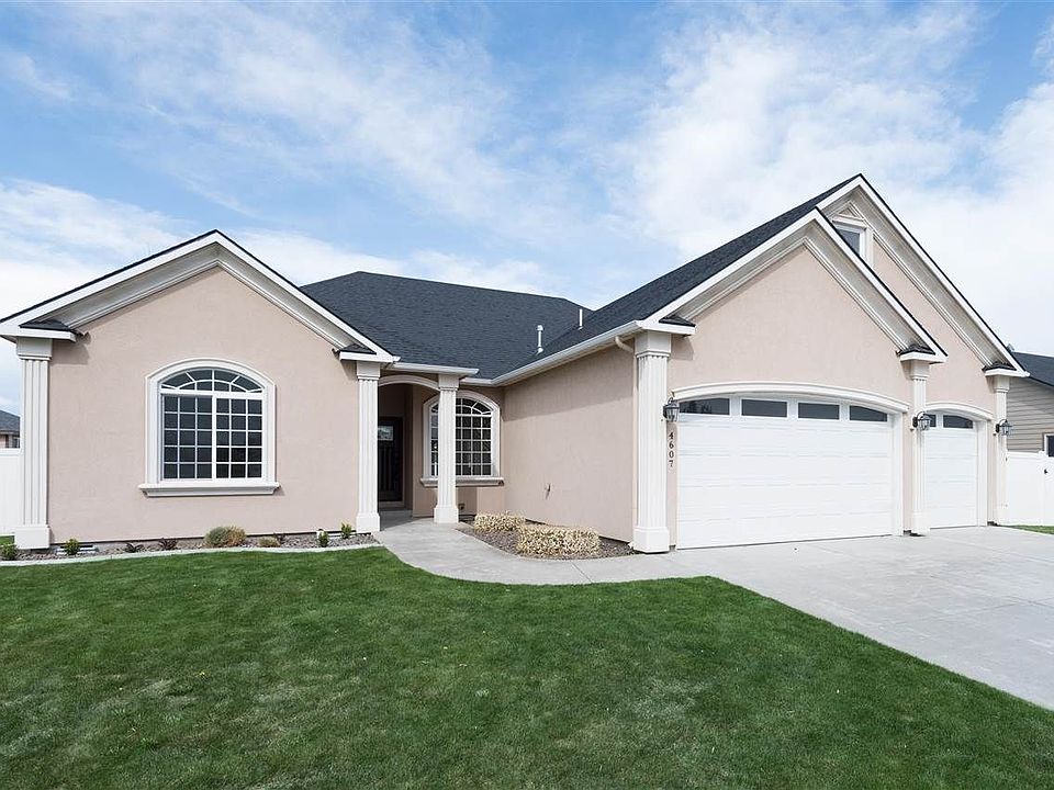 1st image of 4607 Segovia Dr