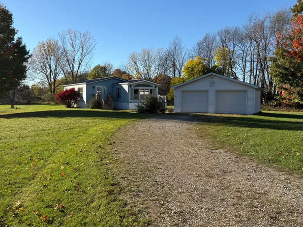 656 Peterson Rd, Ionia, MI 48846
