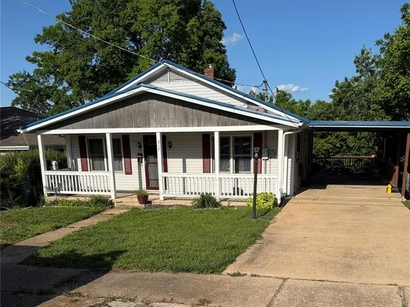 217 Donnelly St, De Soto, MO 63020