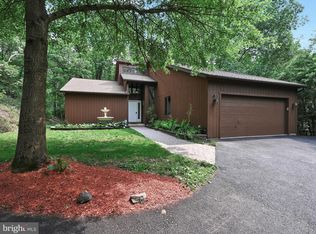 1238 Rebers Bridge Rd, Leesport, PA 19533