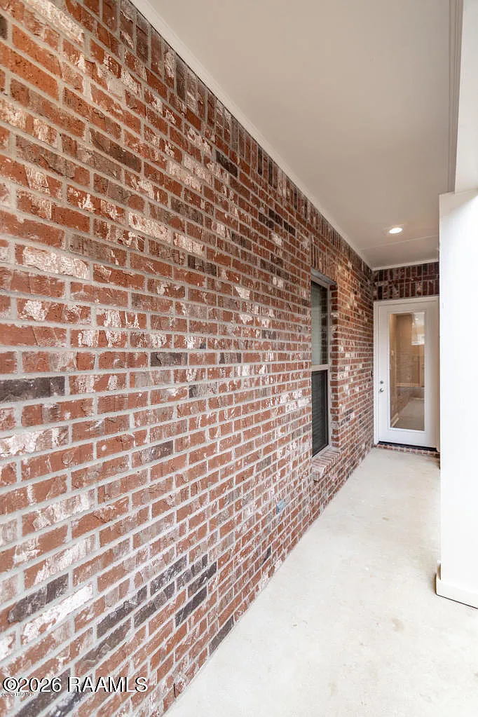 3 bed, 2.5 bath, 1648 sqft, $1,750 — Photo 2