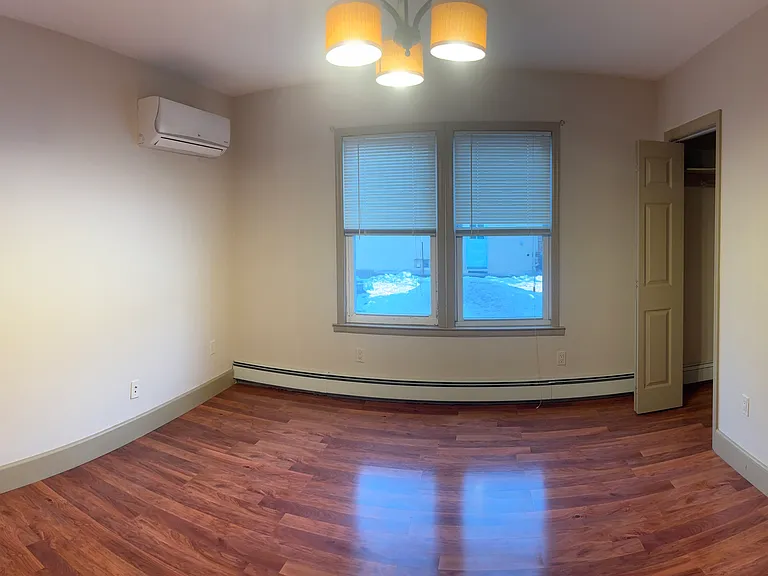 127 Winslow Pl — Photo 4