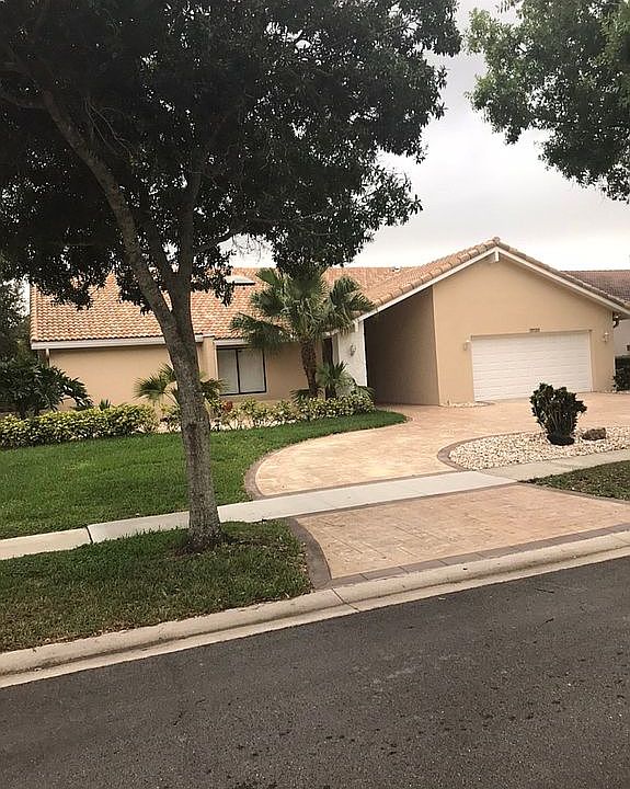 1st image of 10120 NW 14th St