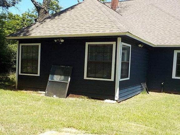 2nd image of 807 S Sylvan Ave