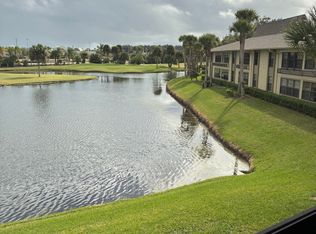 31 Plantation Dr APT 205, Vero Beach, FL 32966