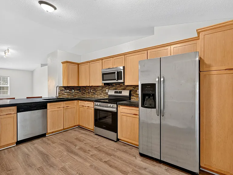 2908 Nordman Ave #2908 — Photo 6