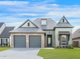 303 Lost Bridge Dr, Broussard, LA 70518