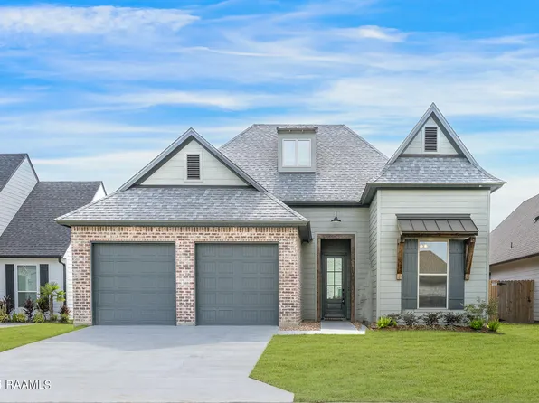 303 Lost Bridge Dr, Broussard, LA 70518